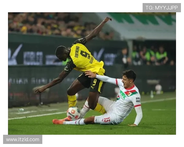 [德甲]吉拉西晃过对手 小角度打门得手.